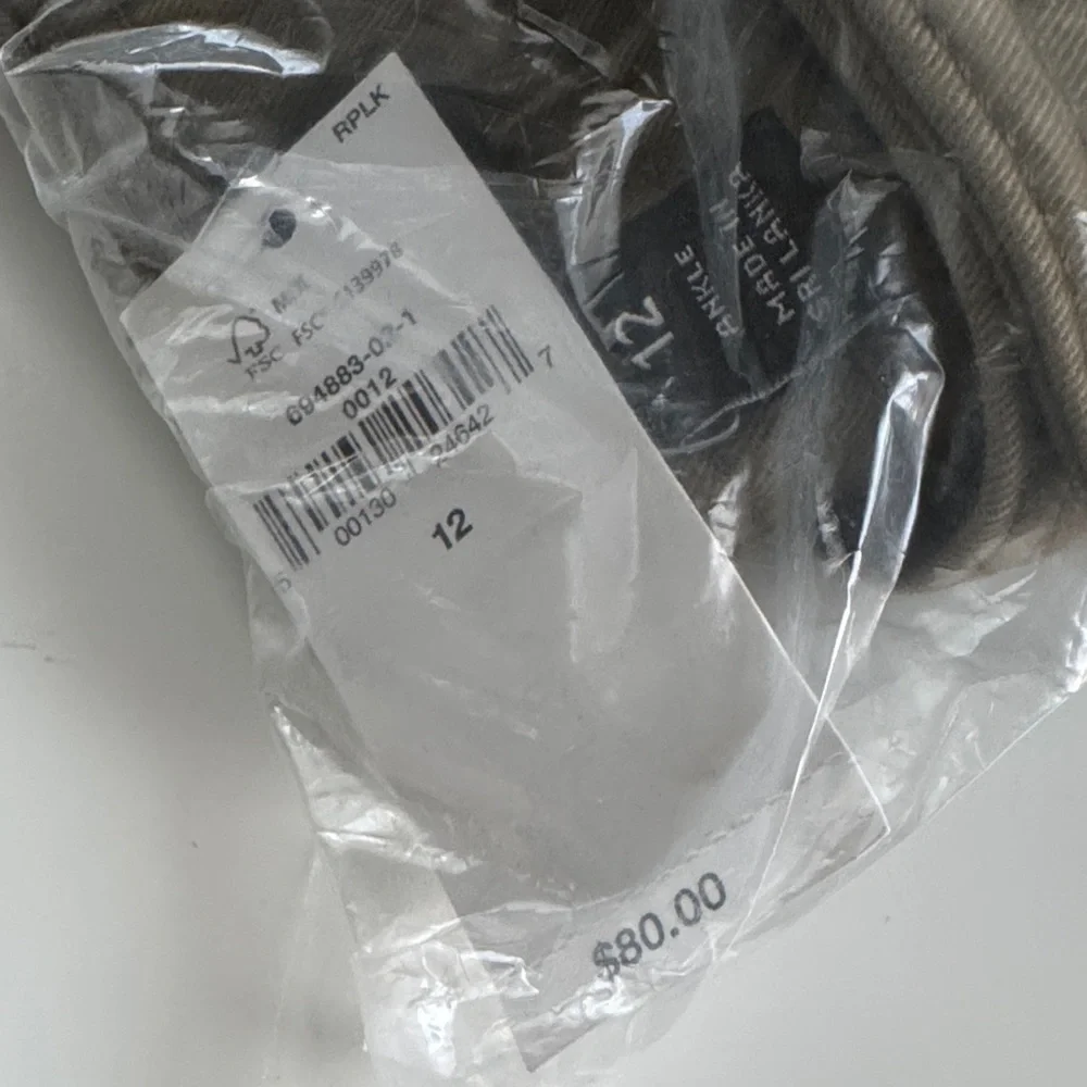 Banana Republic Chino Olive Green Pants NWT